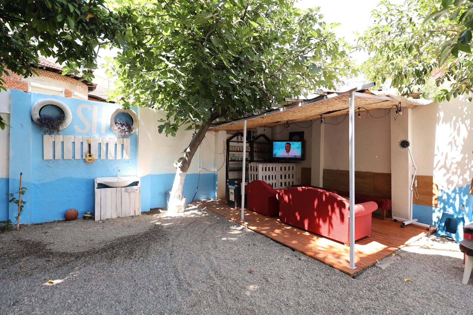 Hostel Osho Тирана Екстериор снимка
