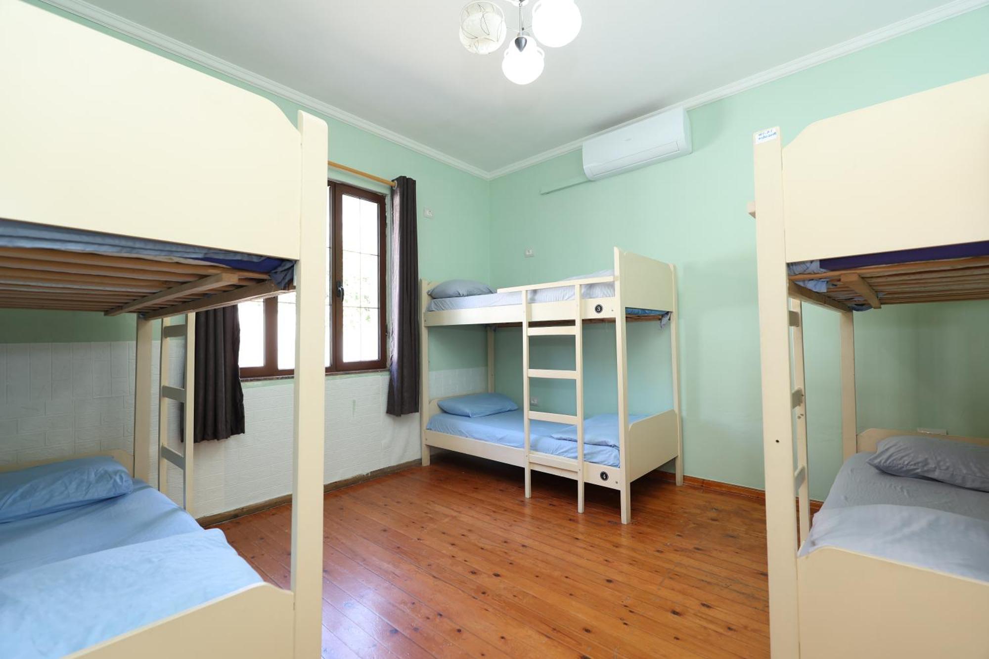 Hostel Osho Тирана Екстериор снимка